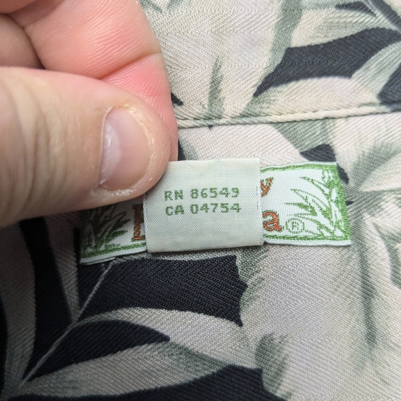 TOMMY BAHAMA 100% Silk CROP hawaïen blouse size medium - Picture 5 of 8